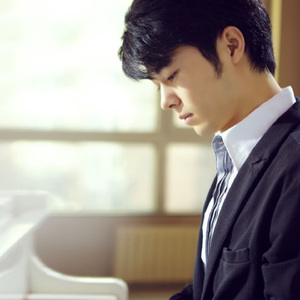 成人伊人青草久久综合网
